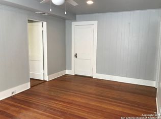 814 W Magnolia Ave APT 3, San Antonio, TX 78212