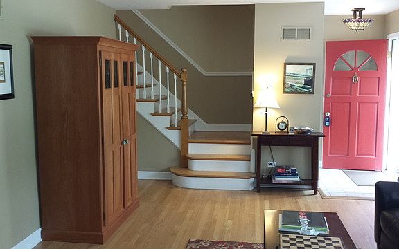 2nd image of 1223 E Woodford Pl