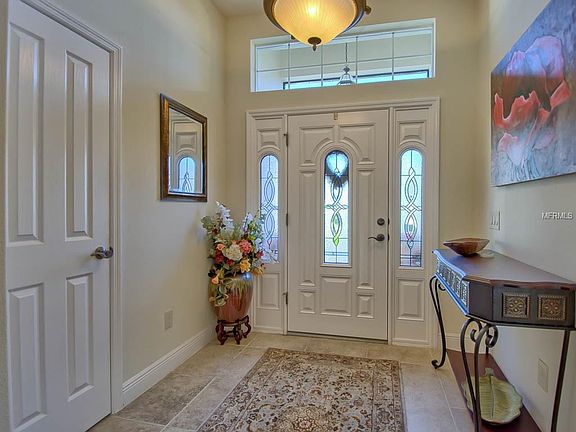 3rd image of 858 Greenwich Pl