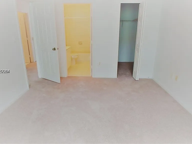 1528 SE 24th Ct #209 — Photo 10