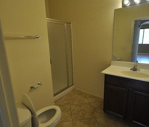4th image of 1543 E Nightingale Ln