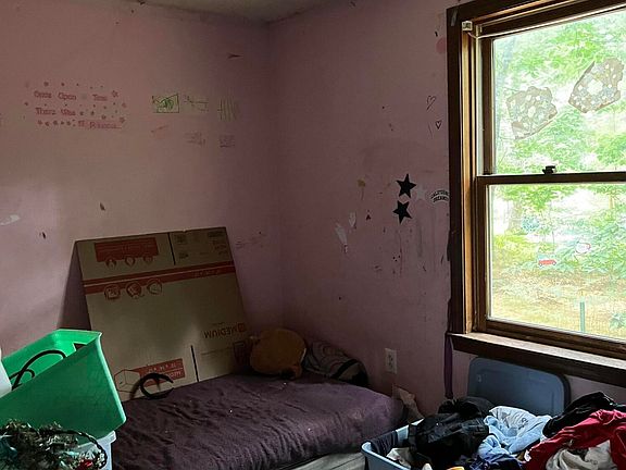 5th image of 53 Fairview Drive