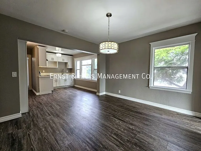 755 Elm Ave — Photo 3
