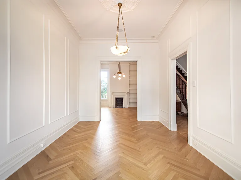2381 Bush St — Photo 12