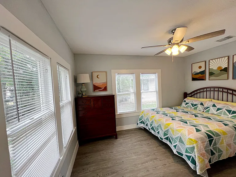 715 W Hollywood Ave #2 — Photo 18
