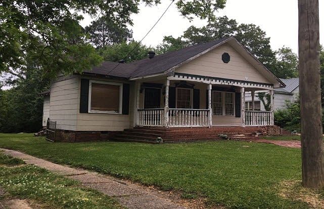 2nd image of 3742 Northview Dr