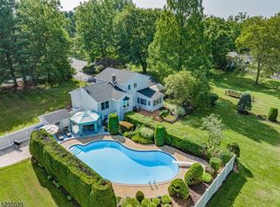 22 Glenn Rd, Flemington, NJ 08822