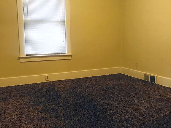 5th image of 2603 Welch Ave #1