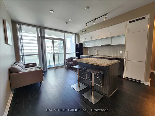 8 Mercer St Photo 1