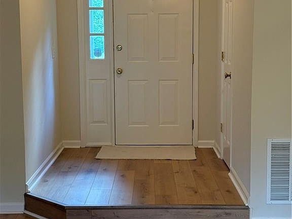 5th image of 183 Colemans Bluff Dr