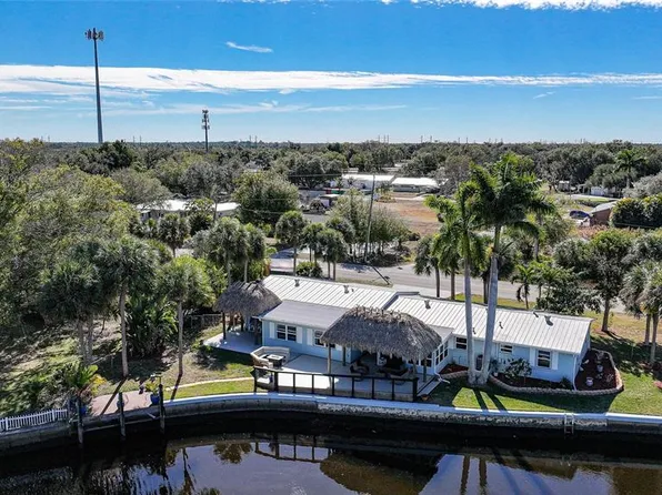 8416 Riverside Dr, Punta Gorda, FL 33982