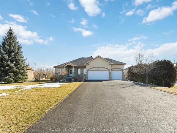 6868 Sparkling Lake Way, Ottawa, ON K4P 1R7