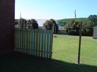 15 Valley Ridge Rd, Conway, AR 72032