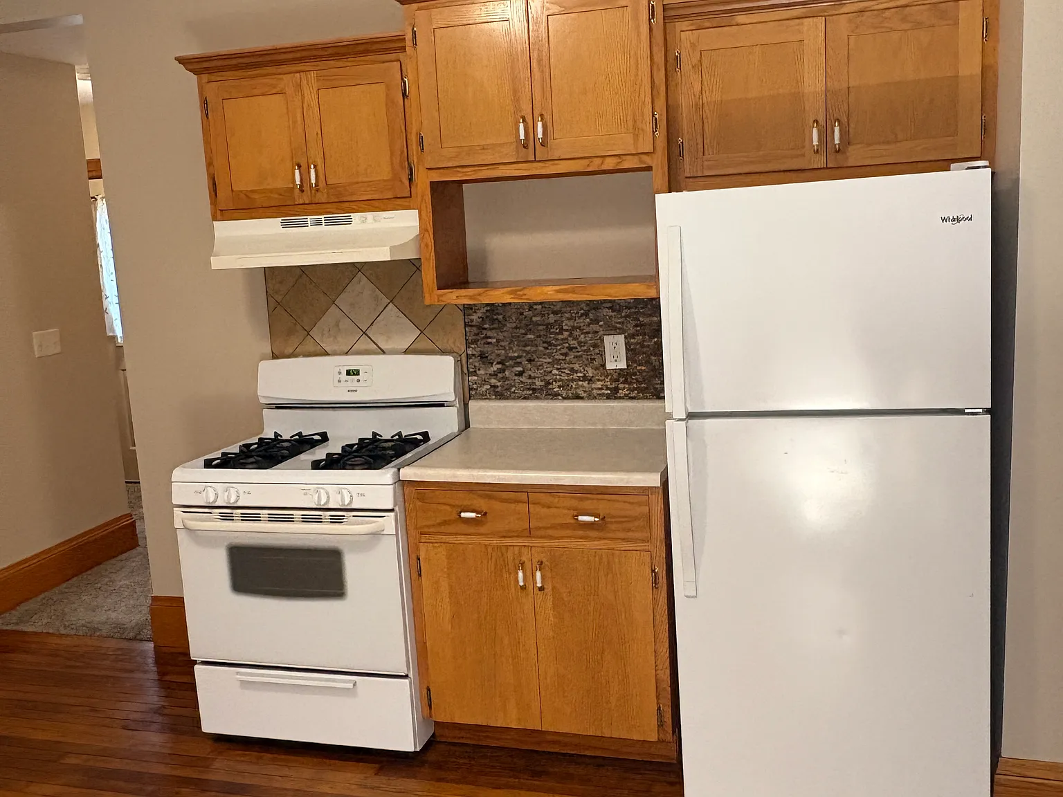 1013 Turner Ave NW — Photo 3