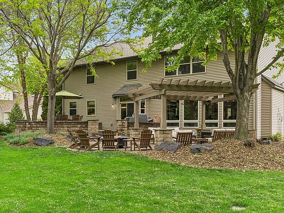 2nd image of 7436 Ridge Hill Rd