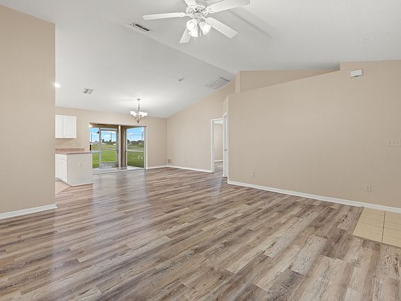 4th image of 2721 NW Juanita Pl