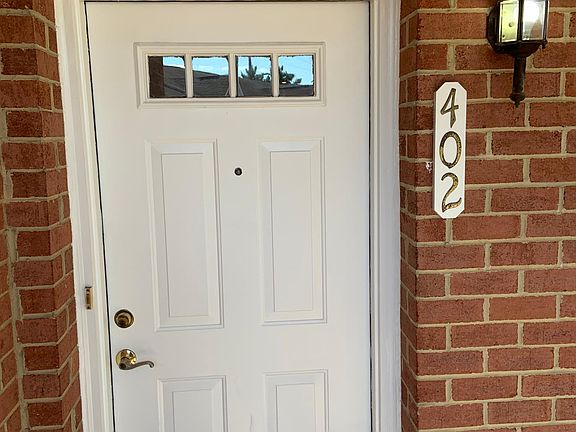 2nd image of 6932 Fairfax Dr Unit 402