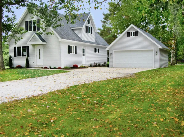 2331 Range Rd, Smiths Creek, MI 48074