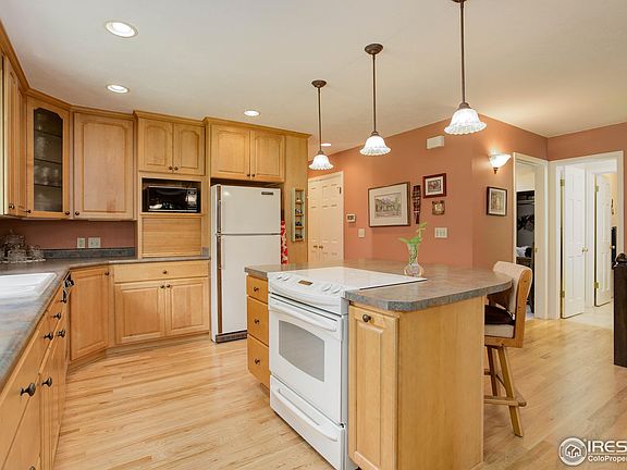 5th image of 4955 Clubhouse Cir