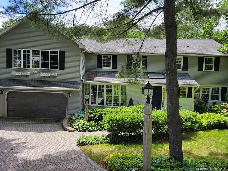 1st image of 43 Ferncliff Dr