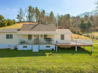 3356 Iron Ridge Rd, Woodlawn, VA 24381