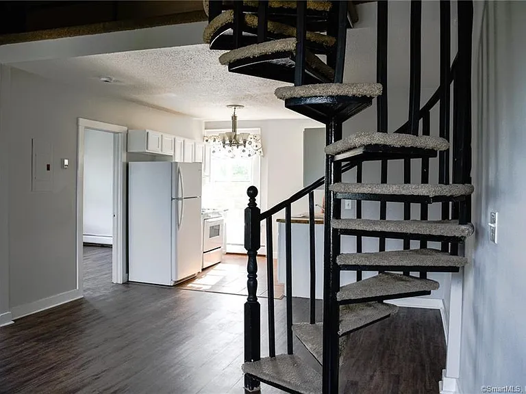 175 Humphrey St #5 — Photo 2