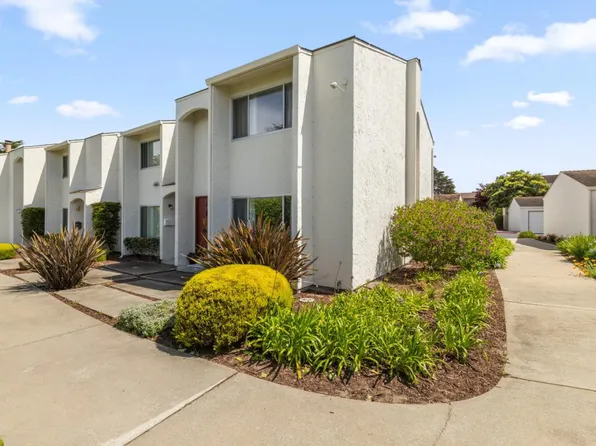 3137 Seacrest Ave APT 5, Marina, CA 93933