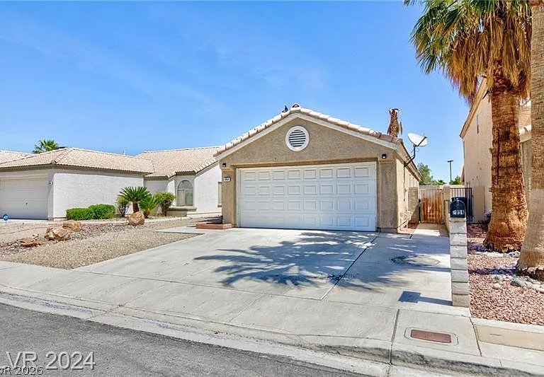 1954 Glistening Sands Dr — Photo 3