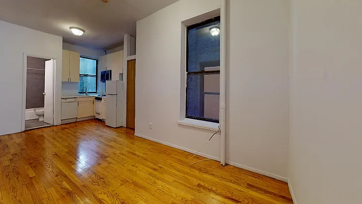 Rented by Bond New York | media 19