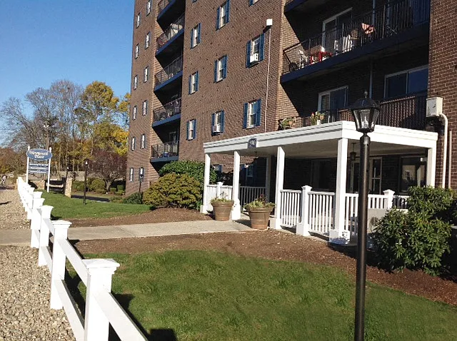 Weymouth Place — Photo 1