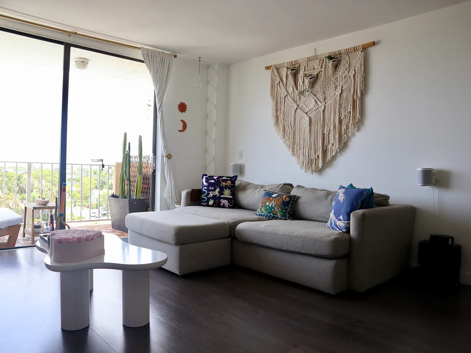 1 bed, 723 sqft, $2,100 — Photo 4
