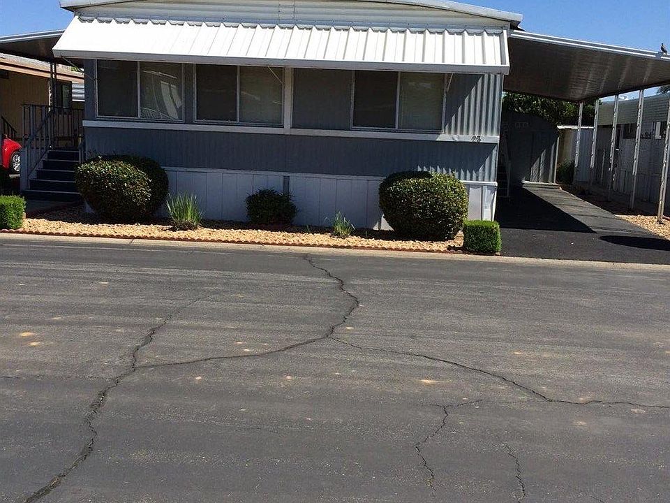 2nd image of 221 W Herndon Ave Space 23