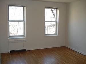 2nd image of 7200 112th St