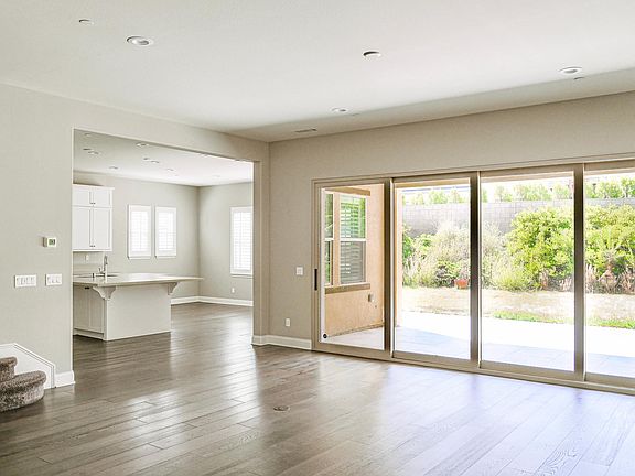 5th image of 6013 Amora Dr