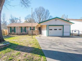 30 Brookway Ln, North Little Rock, AR 72120