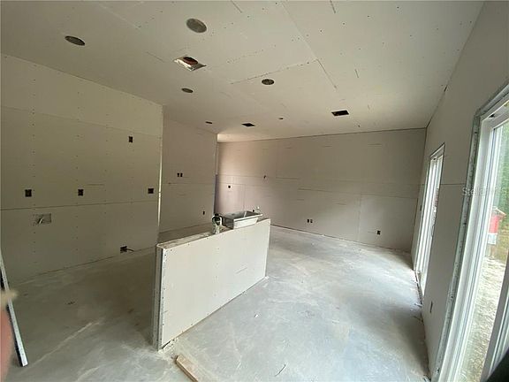 5th image of 1829 12th Ave