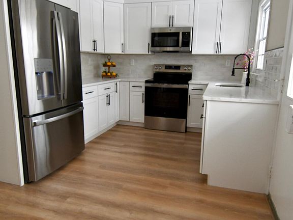 5th image of 966A Argyll Circle