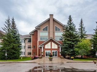 6868 W Sierra Morena Blvd SW #103, Calgary, AB T3H 3R6