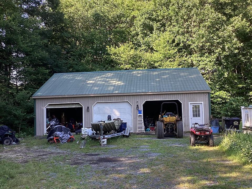 2nd image of 33882 Beagle Ln