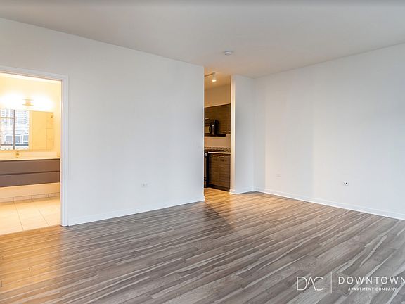 3rd image of 737 N Lasalle St #3008