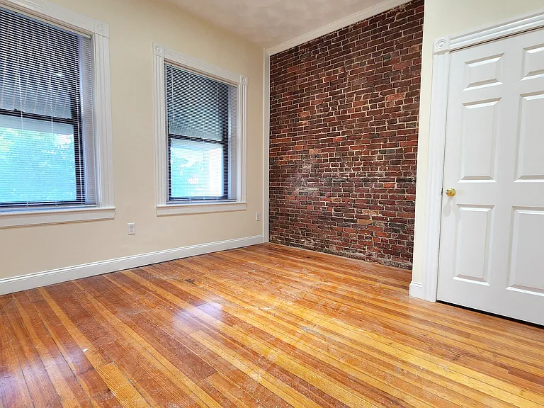 379 Main St #1 — Photo 5