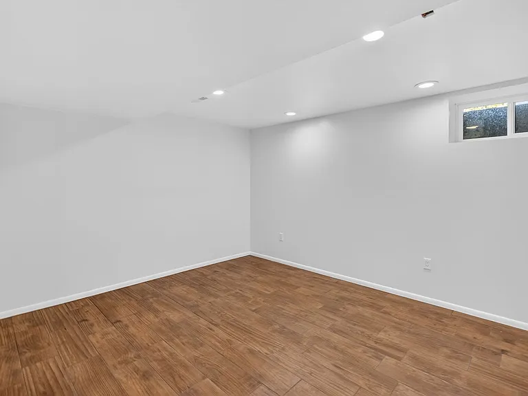 12550 SE 242nd Ave — Photo 31