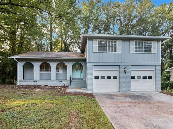 4007 Northstrand Dr, Decatur, GA 30035