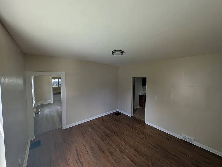 128 Charles St — Photo 7