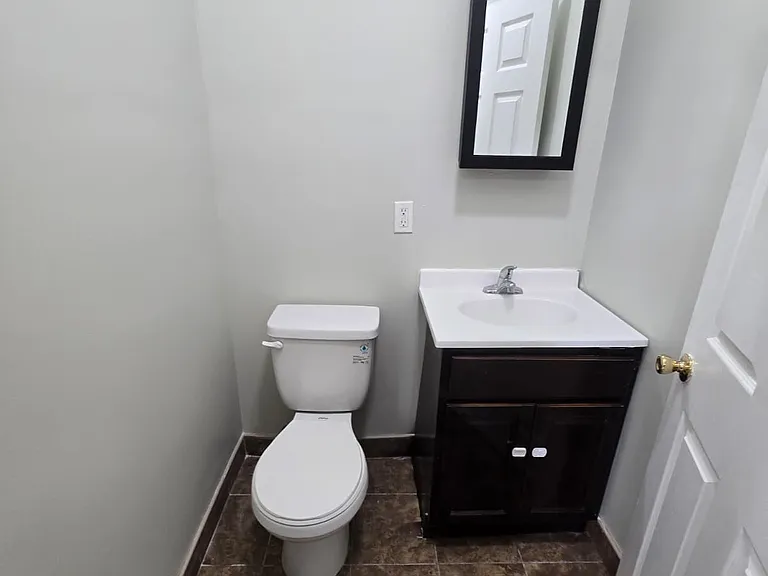 495 Irvine Turner Blvd #2 — Photo 4