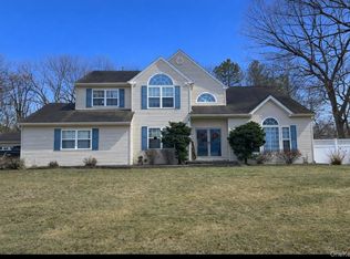 2 Daylilly Court, Middle Island, NY 11953