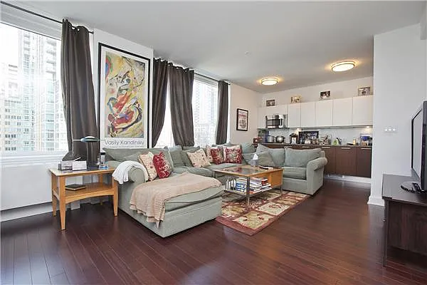 Rented by BLU Real Estate | media 11