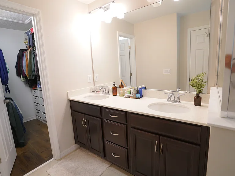 3536 Brighton Park Cir — Photo 16