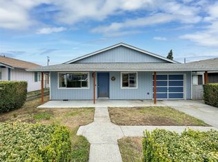 206 W Prairie St, Sequim, WA 98382