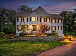 4 Murray Hill Cir, Wilmington, MA 01887